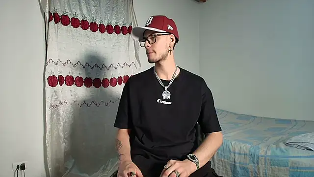 Vlad__night Webcam show