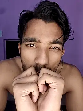 ItsPlayboy031 Show in webcam
