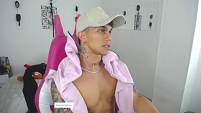 XXX chat uživo modela Leonard_Price