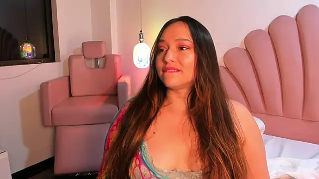 SabrinaVantress Adlı Modelin Canlı XXX Sohbeti