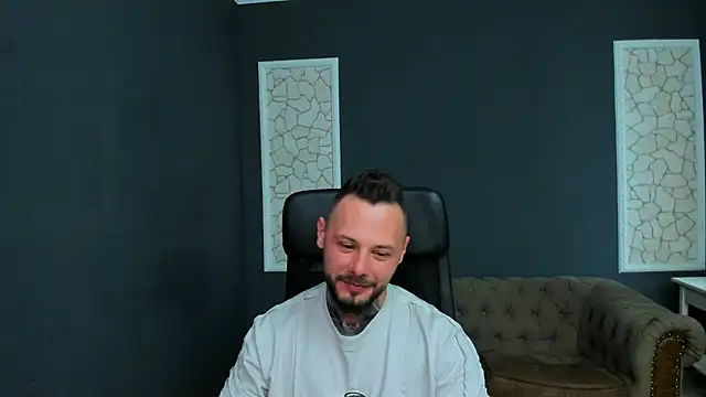 BrianHunts Live XXX Chat