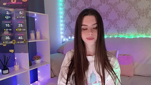 HolyMiax Adlı Modelin Canlı XXX Sohbeti