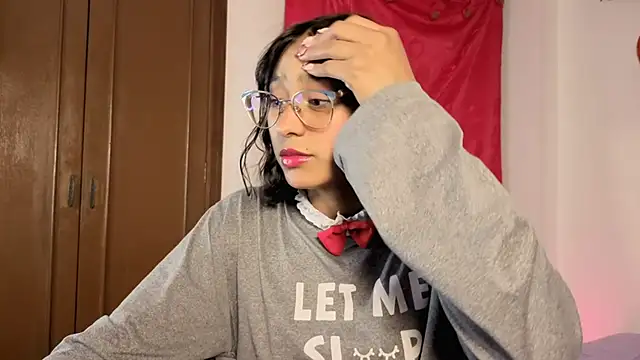 PaulaCutexs' Live XXX Chat