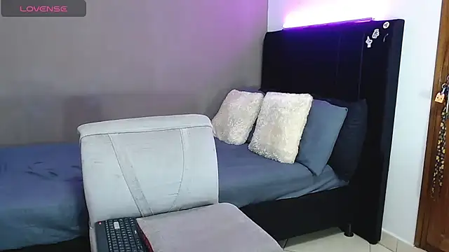 XXX chat uživo modela Matteo12_