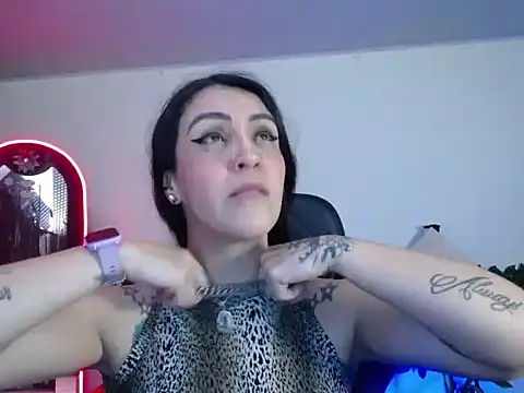 Chatroom XXX en direct de Anastasiabasst__