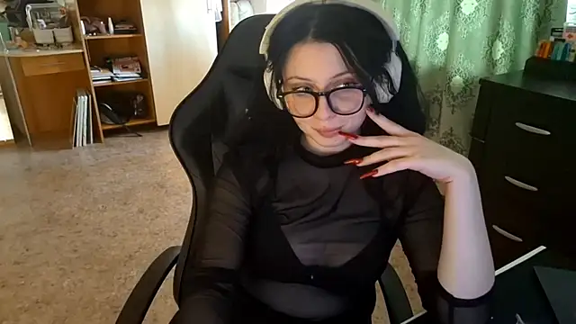 LuiseLecoultre – Naživo XXX chat