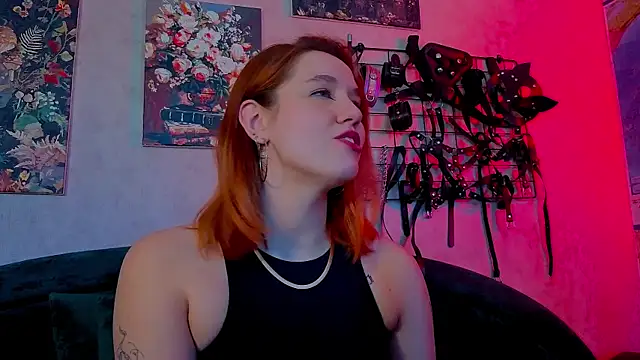 the_high_priestess' Live XXX Chat