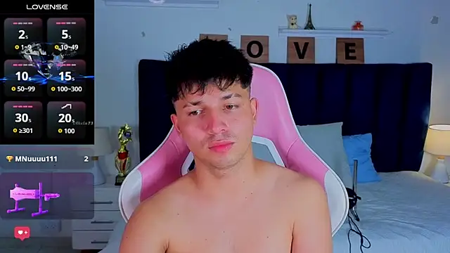 Issac_james_ 网络视讯表演