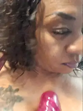Chat +18 de Big_Booty_Bonnie ao vivo