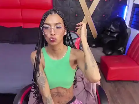 KarlaSlutSkinny__ 即時 XXX 聊天