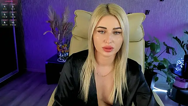 NikkiiStill 现场XXX聊天