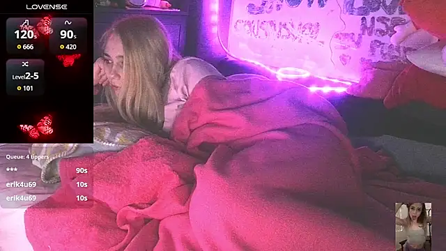 Chat XXX en directo de Blondiewithanass