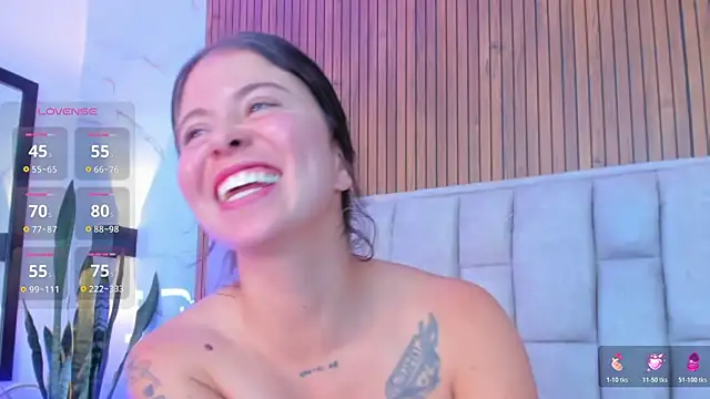 Chat +18 de Scarlet_Rosexx ao vivo