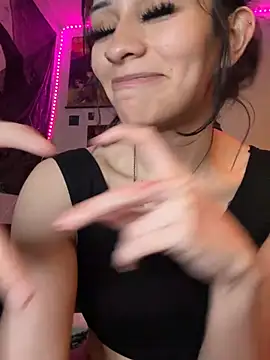 Gothbabbi Adlı Modelin Canlı XXX Sohbeti