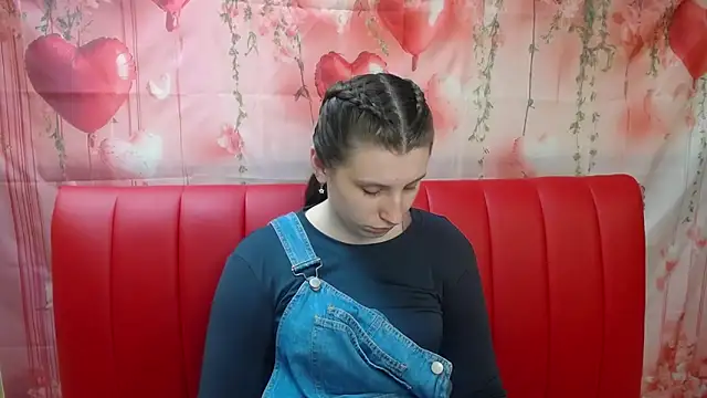 LilianaShine Adlı Modelin Canlı XXX Sohbeti