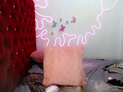 creamy_spot69n Webbikameraesitys