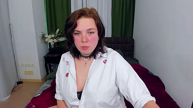 Pokazy przed kamerką – DanielaHot4u