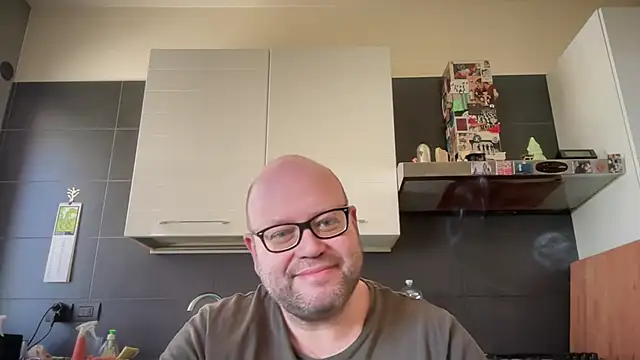 theitalianbear Webcam show