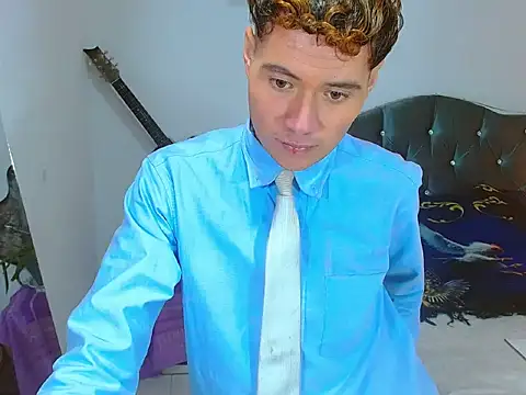_Santi2 live XXX chat