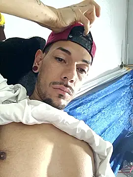 LatinVibeX Webcamshow