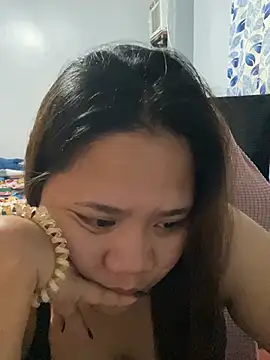 _UrSingleMamiBella_ Pertunjukan Webcam