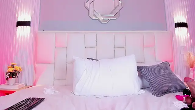 KataThonpson Adlı Modelin Canlı XXX Sohbeti