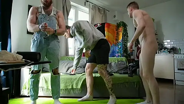 rusbigpaul Show in webcam