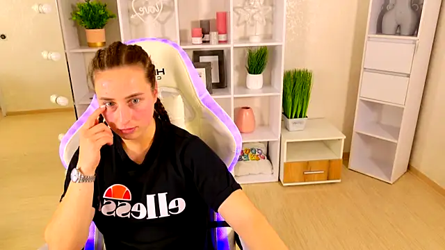Chatroom XXX en direct de NadinnL