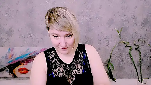 Djullia Chat XXX live