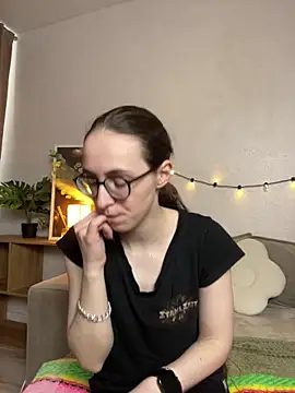 XXX chat uživo modela MartiniiSelenna