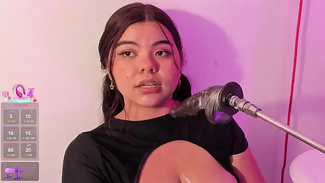 XXX chat uživo modela klhoe_boobs