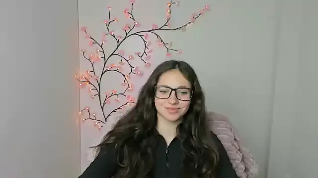 KissMeJulia's Live XXX Chat