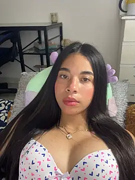 Milleradhara24 Live XXX-chat