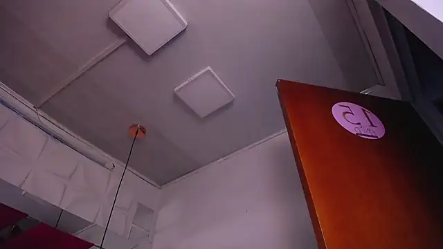 Онлайн чат XXX Penelope_Tits
