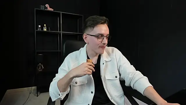 FelixStarkk 在線直播表演