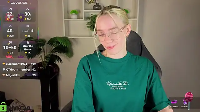 R0cket_bunny's Live XXX Chat