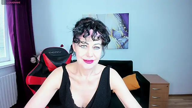 Silvia_Wallec Adlı Modelin Canlı XXX Sohbeti