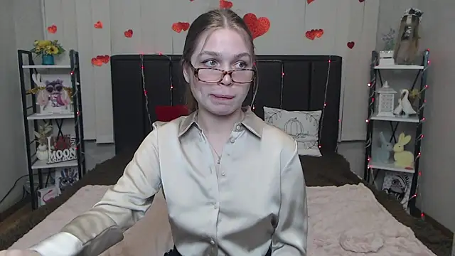 LaraPika Adlı Modelin Canlı XXX Sohbeti