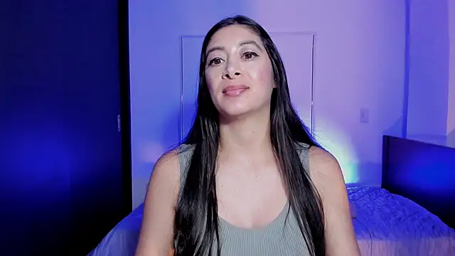 MeganWhite3 Live XXX-chat