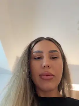 BarbieDoll13 live XXX chat