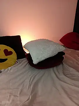 Piafisher_2 élő XXX-chatje