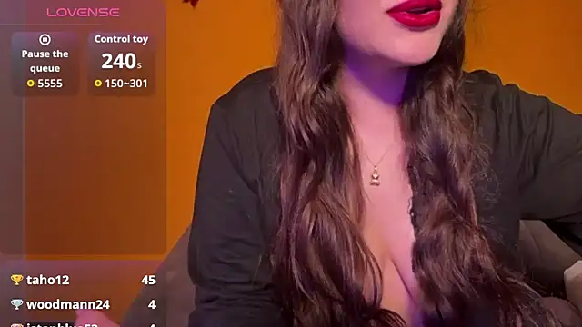 Elinatiranda Chat XXX live