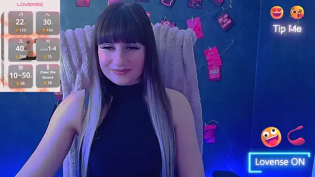 Chatroom XXX en direct de Violla_My