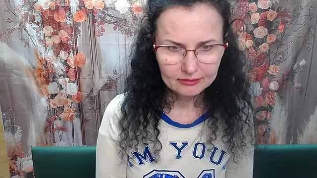 Miroslava_Happi: онлайн-секс-чат