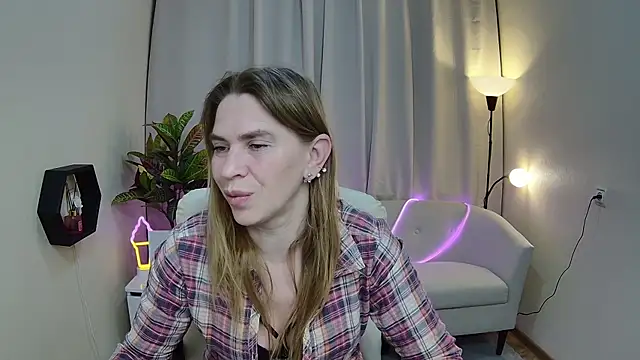 TessaDaybreak's Live XXX Chat