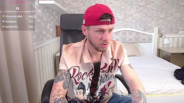 Show modela JonahShaw na web-kameri