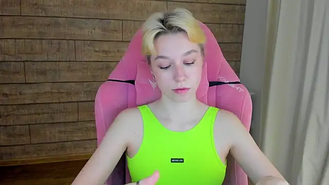 Chat +18 de AgataGate ao vivo