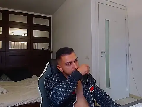 عرض كام BryceReign