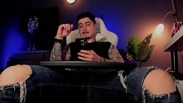 uptomatty's Webcam Show