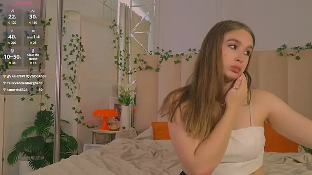 Lynn_Stone's Webcam Show